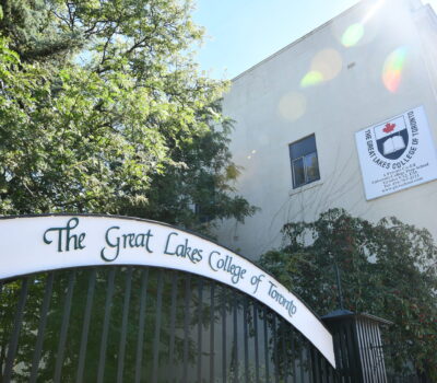 Private high school in Toronto – front view of campus for international students.