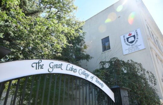 Private high school in Toronto – front view of campus for international students.